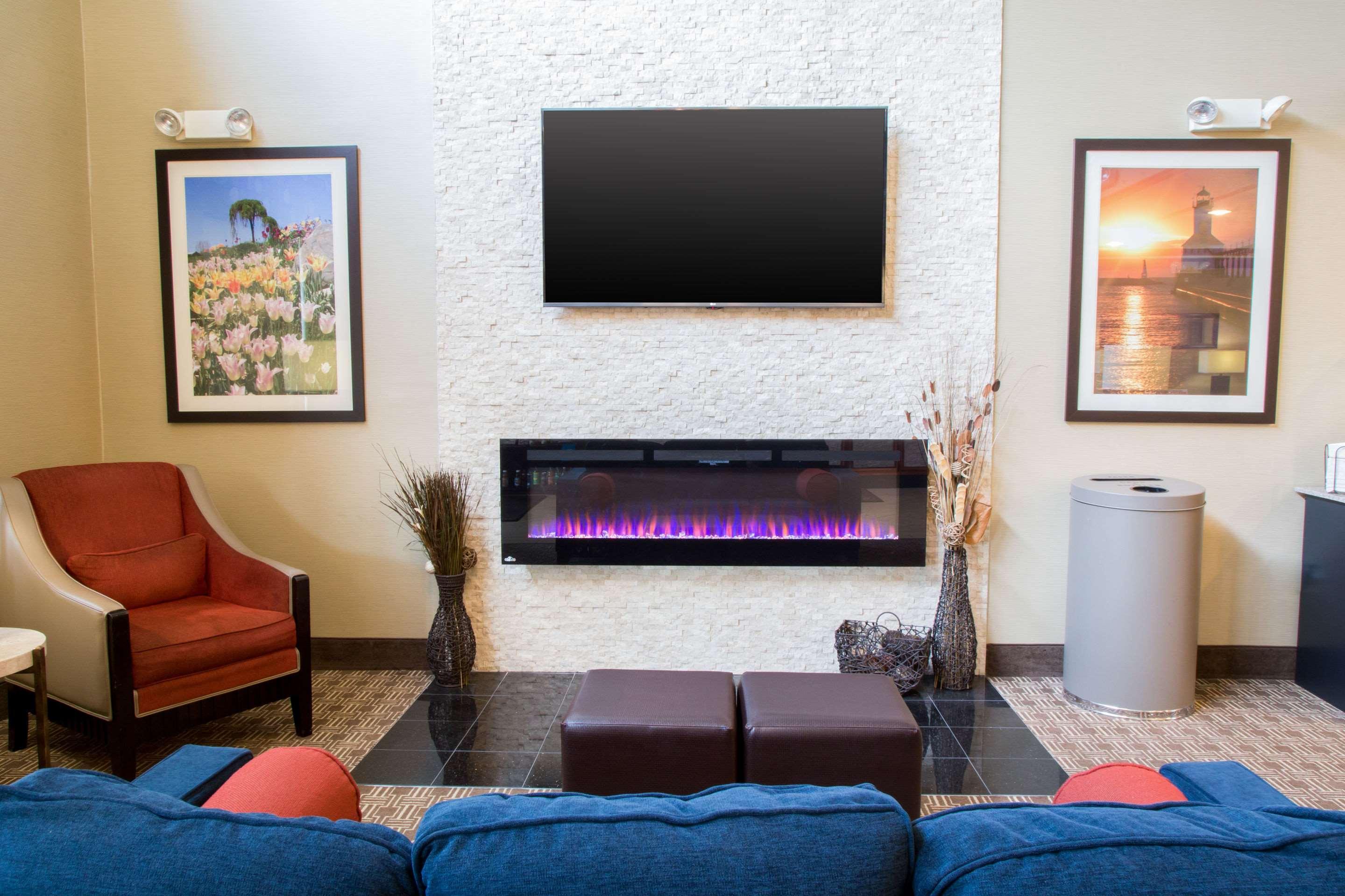 Comfort Suites Grand Rapids South Kentwood Exteriér fotografie